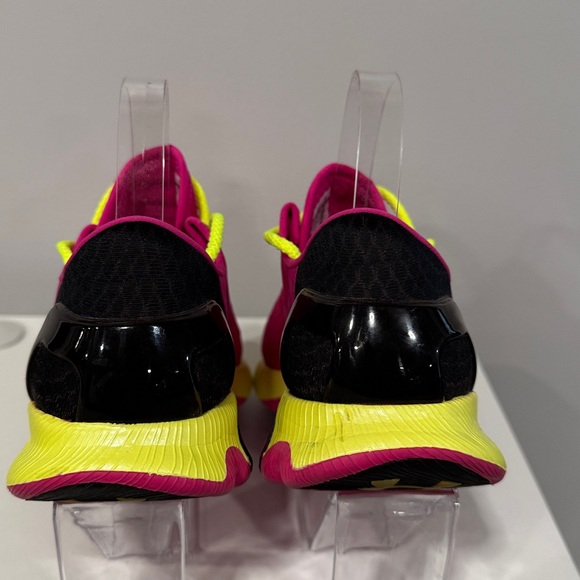 Under Armour Neon Pink and Yellow Sneakers Women’s SZ 9 - Picture 5 of 8